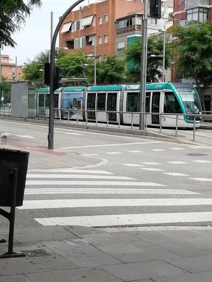 Ahllenrock Como Un Hotel, Pero Solo Para Ti Cornellà de Llobregat Eksteriør bilde